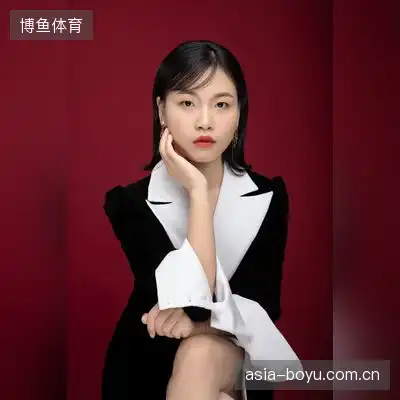 沈薇月